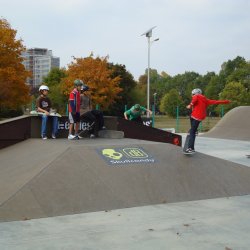 Etnies_back_to_the_future